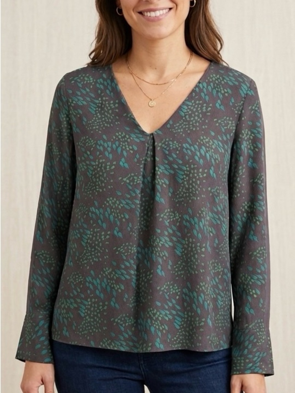 Green & Teal Patterned V-Neck Women’s Top